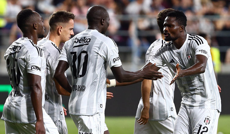 Beşiktaş uzatmada avantajı kaptı