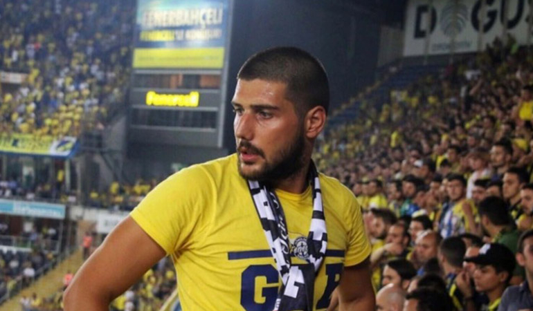 Fenerbahçe’nin tribün liderine silahlı saldırı