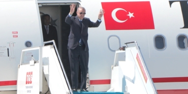 ek-fotograflarla-cumhurbaskani-erdogan-macaristana-gitti_6483_dhaphoto1