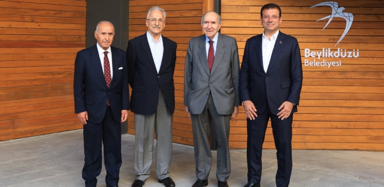 İmamoğlu’nun ‘değişim’ yemeğine katılan Karayalçın: Ben de ‘dönüşüm’ diyorum