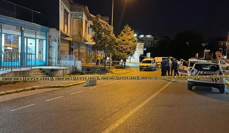 Sokak ortasında kadın cinayeti… Önce öldürdü sonra intihar etti