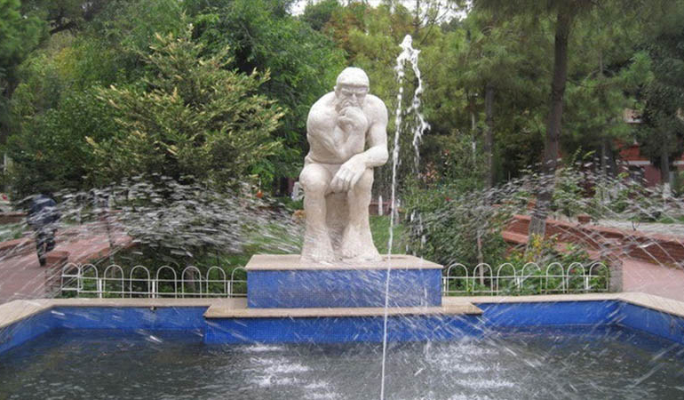 Deliler koğuşu ‘Uyanış’