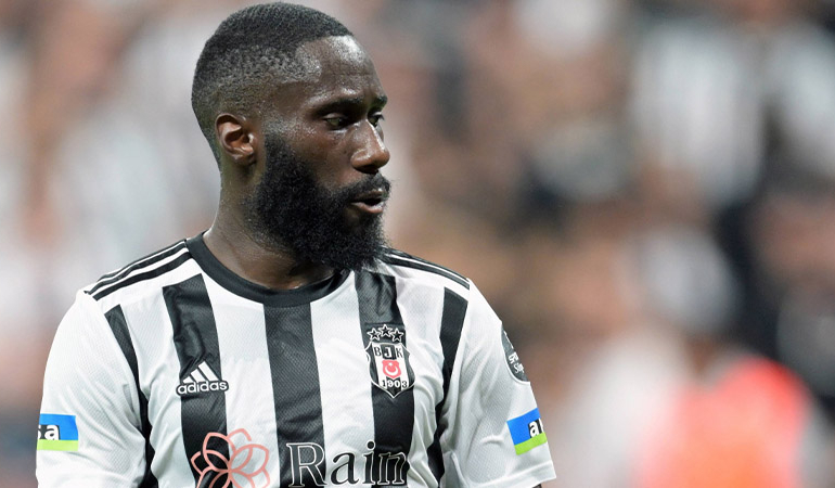 Beşiktaş’tan Masuaku’nun sağlık durumu hakkında açıklama