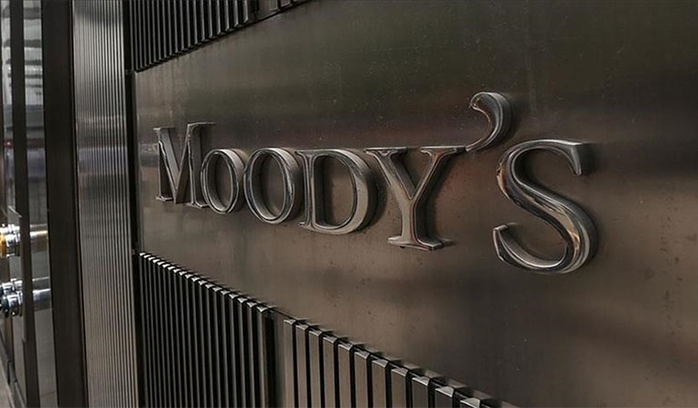 Moody’s Türk bankaları için görünümünü değiştirdi