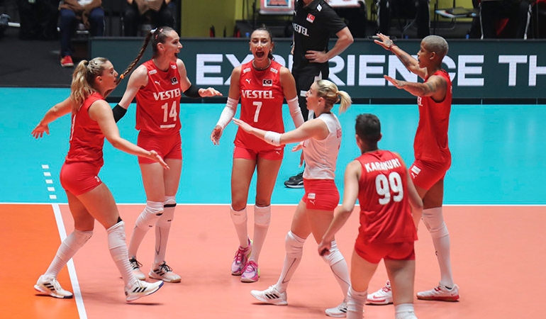 Kayıpsız devam… Filenin Sultanları Arjantin’i devirdi