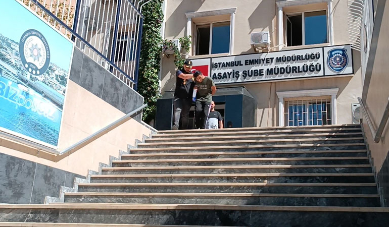 Yine Esenyurt: 250 bin dolarlık soygun!