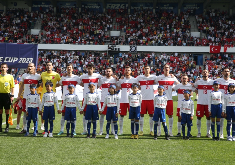 A Milli Futbol Takımı, Japonya’ya mağlup