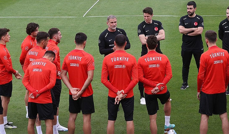 A Milli Futbol Takımı aday kadrosunda değişiklik