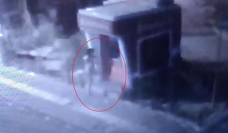 ATM’ye baltalı saldırı
