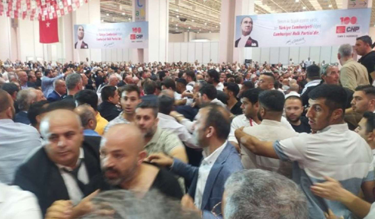 CHP’deki olaylı kongrede yeni başkan belli oldu