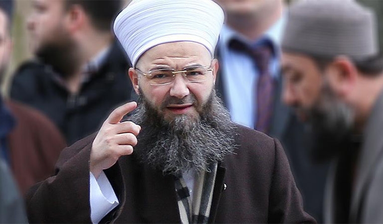 Cübbeli Ahmet’in korumaları dikkat çekti