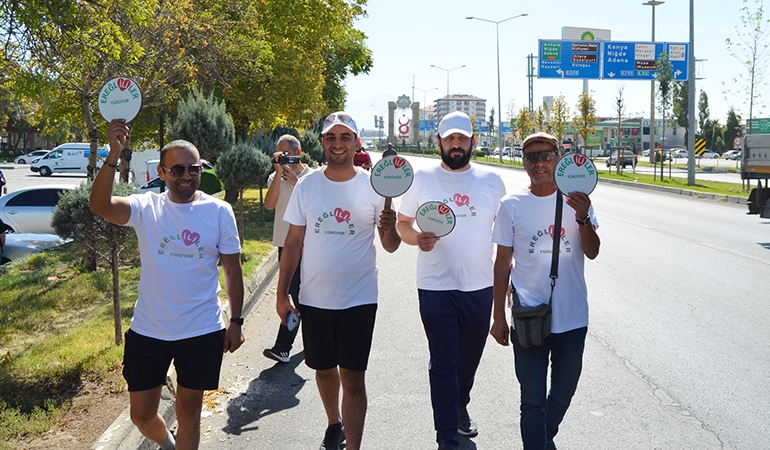 CHP’li başkan Ereğli’nin il olması için Ankara’ya yürüyor