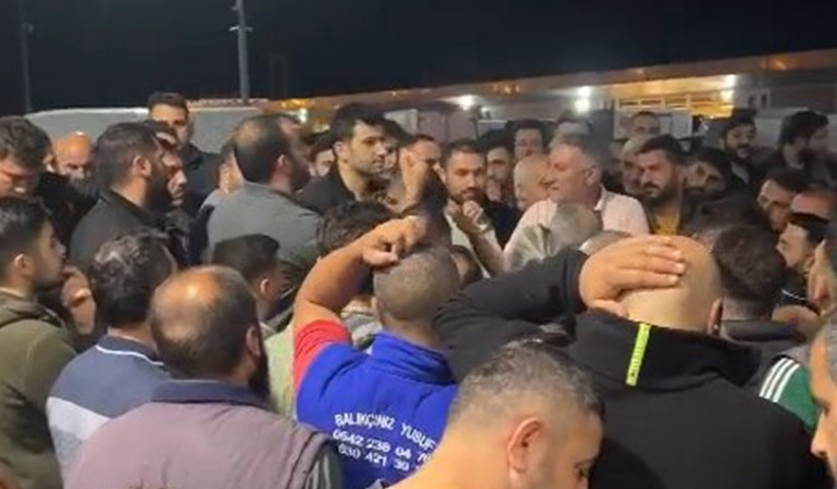 Balık halinde hamsi kavgası… ‘Fiyat yükselsin diye denize açılmadılar’