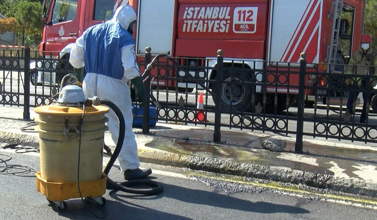 Pendik’te kimyasal alarmı… Cadde trafiğe kapatıldı