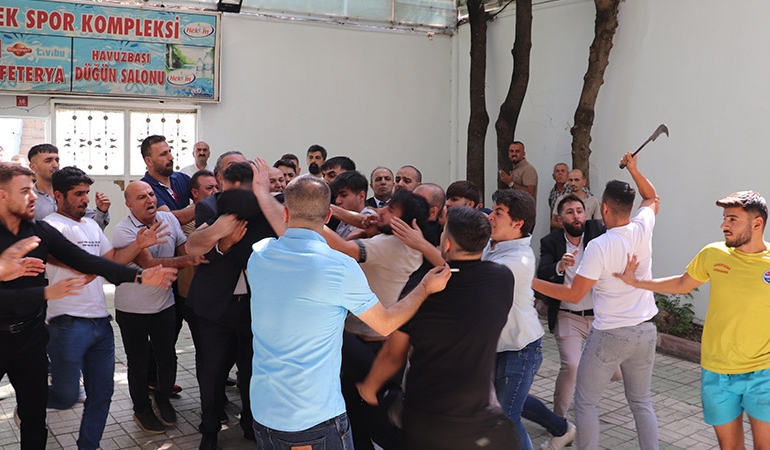 Olaylı CHP kongresi: 2 kişi gözaltında