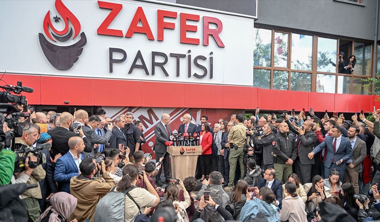 Zafer Partisi’nde ilçe yönetimi istifa etti: ‘El altından görüşmeler…’