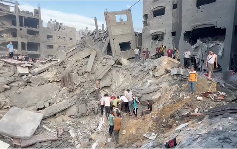İsrail Gazze’deki mülteci kampını vurdu: Çok sayıda ölü ve yaralı