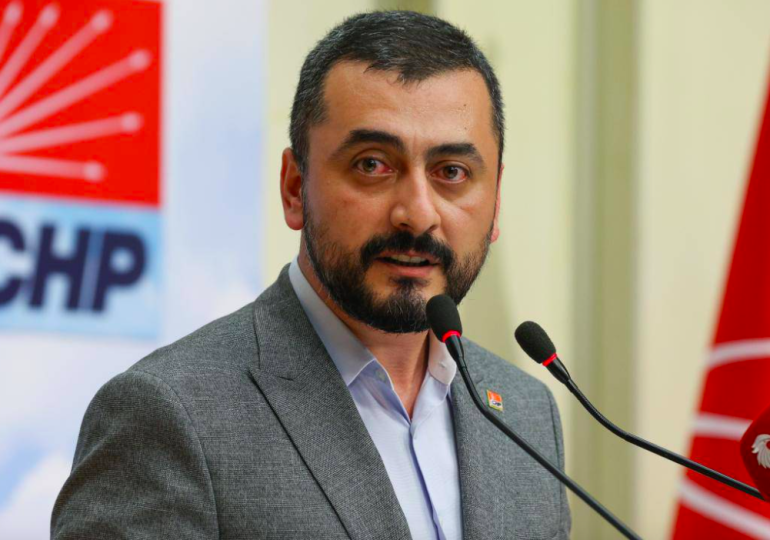 Eren Erdem’den ‘sahte hesap’ itirafı:  ‘Onlarca Facebook, TikTok ve Instagram sayfam var’