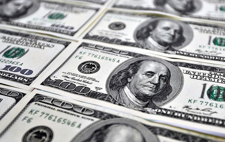 Dolarda yeni eşik aşıldı