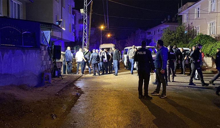 Düğün magandaları polislere saldırdı