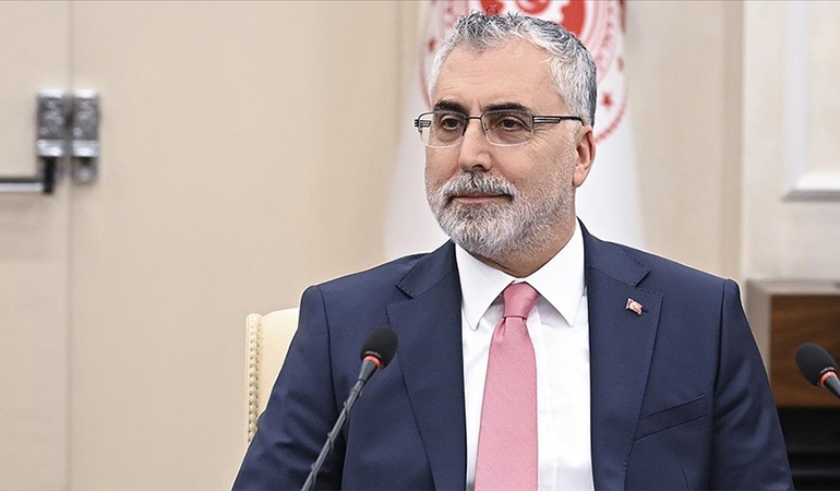 Emekli aylıkları, asgari ücret… Şartlar değişecek mi? Bakan Işıkhan açıkladı…