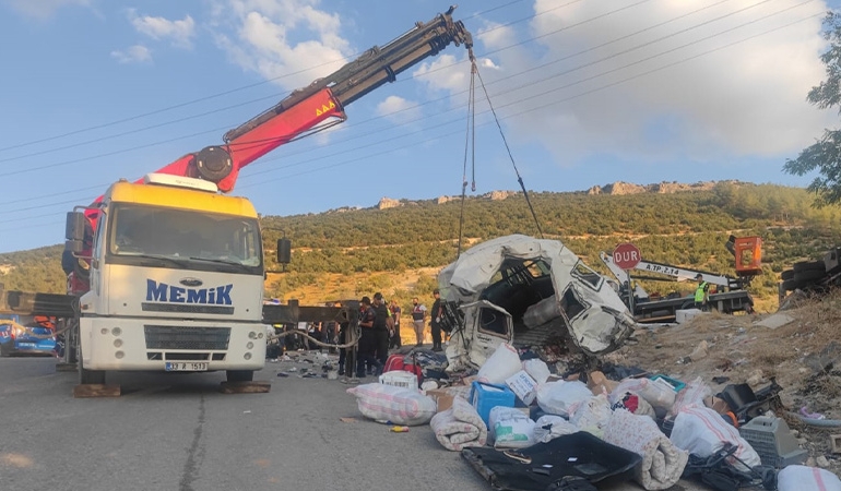 Gaziantep’te korkunç kaza: Ölü ve yaralılar var