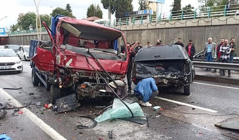 Kocaeli’de zincirleme kaza: 7 araç birbirine girdi