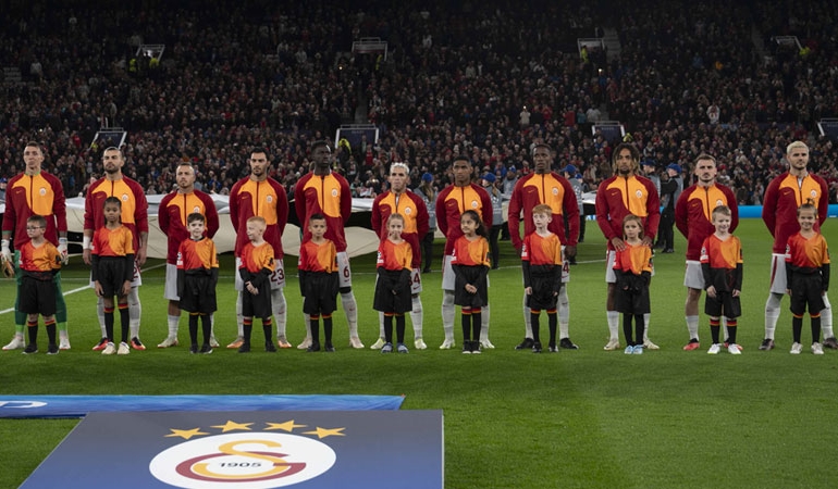 UEFA’dan Galatasaray’a ceza