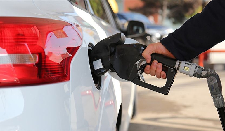 Araç sahipleri dikkat! Benzin ve motorine zam geliyor