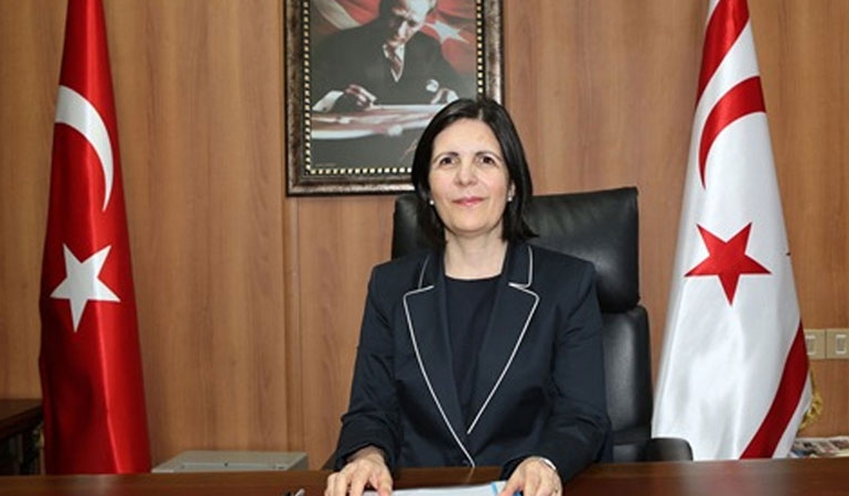 Eski KKTC Başbakanı Sibel Siber ‘sahte reçete’den gözaltına alındı