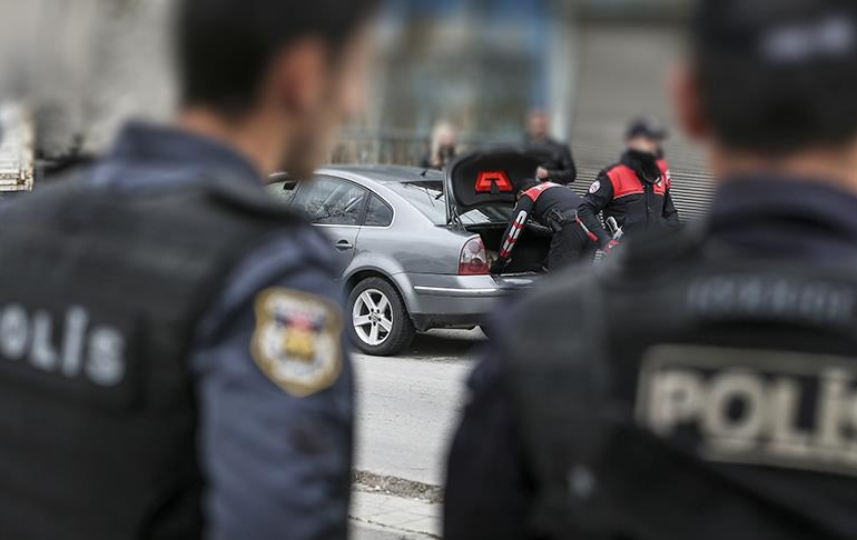 Ali Yerlikaya’dan dikkat çeken ‘çete’ mesajı: ‘Şafak sökerken de gün batarken de…’