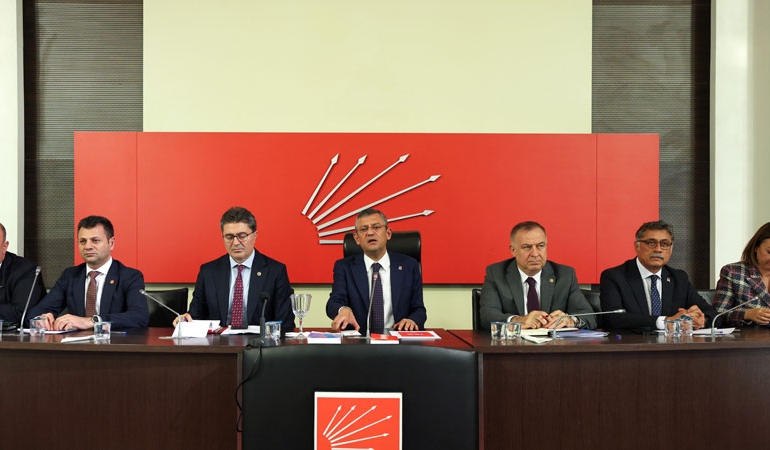 Özgür Özel ‘3 hafta sonra’ demişti… CHP il başkanlarından ‘ön seçim’ kararı