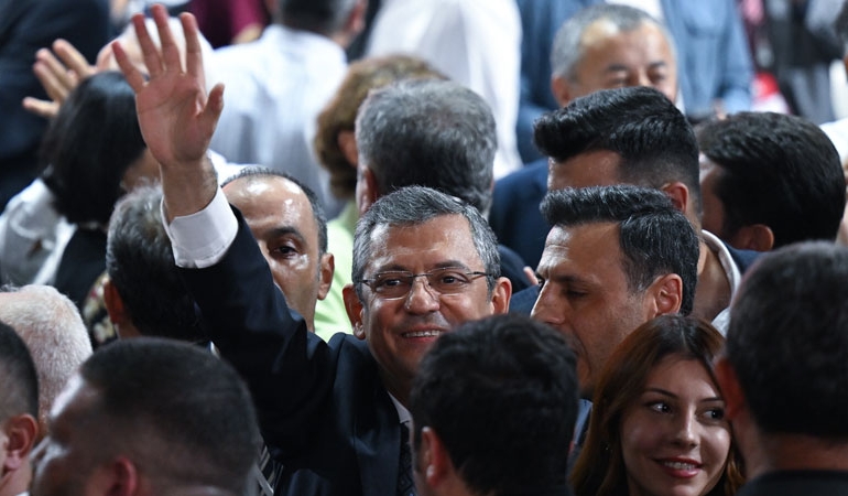 CHP, yeni genel başkanını seçti