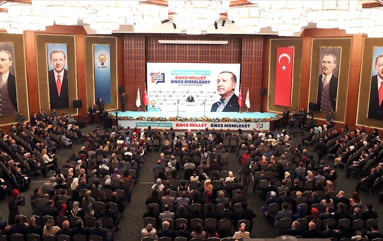 AKP yerel seçim için kampa giriyor