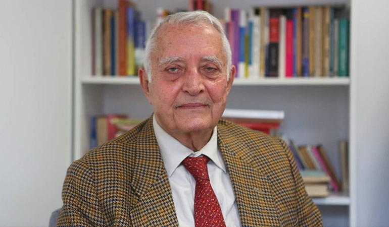 AKP’nin ‘sivil anayasa’ planının mimarlarındandı… Ergun Özbudun hayatını kaybetti