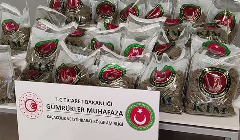 Bakan Bolat: 10 milyon lira değerinde 80 kilo esrar ele geçirildi