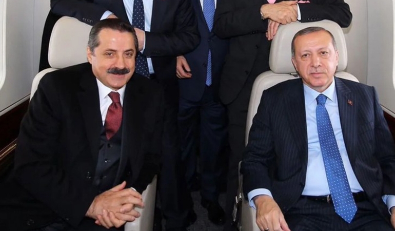AKP’li Çelik: Cumhurbaşkanımızın önünde hain tezgâhlara muhatap bırakıldım