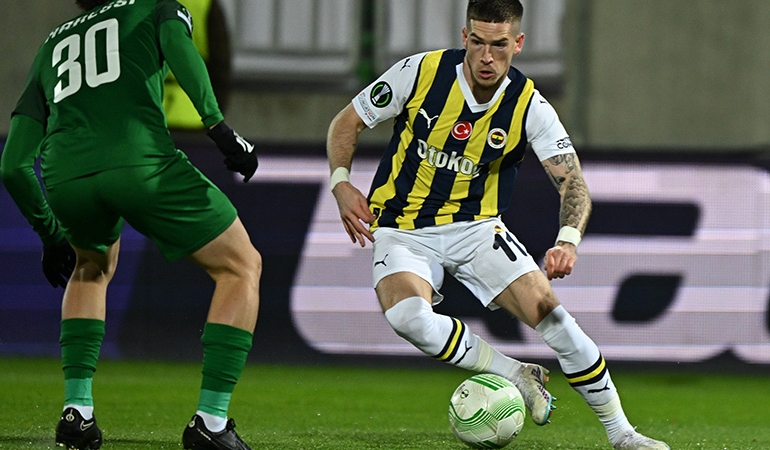 Fenerbahçe’ye 3 oyuncusundan müjde