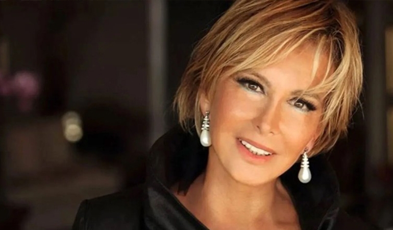 Filiz Akın hastaneye kaldırıldı