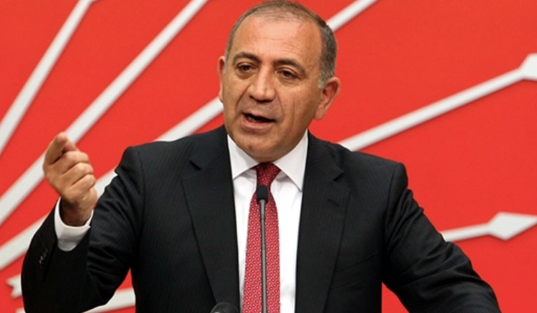 Gürsel Tekin Kadıköy’den adaylığını duyurdu