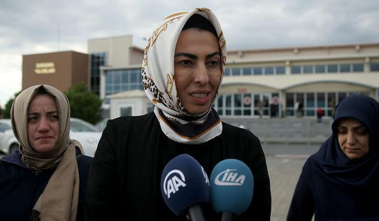 Nihal Olçok Gelecek Partisi’nden istifa etti