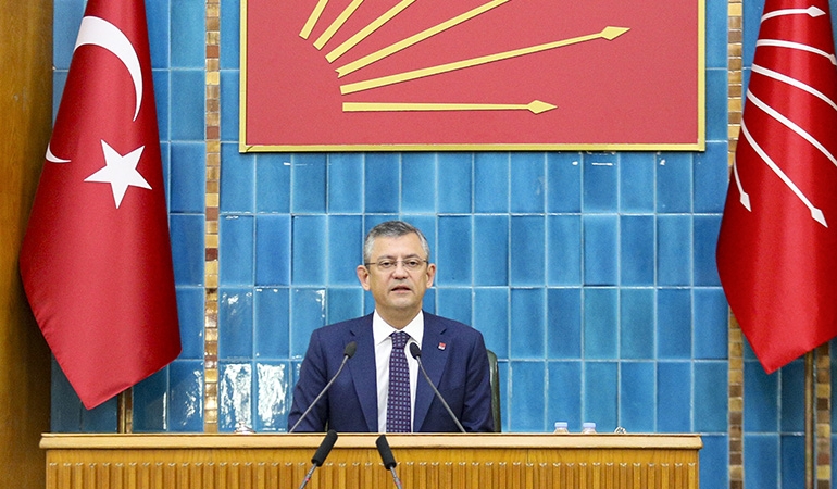 Özgür Özel’den Erdoğan’a ‘yeni anayasa’ yanıtı: Bindiğin dalı kesme