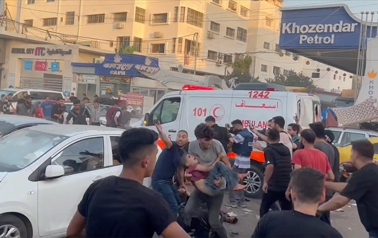 İsrail güçleri, Gazze’deki Şifa Hastanesinin Müdürü’nü alıkoydu