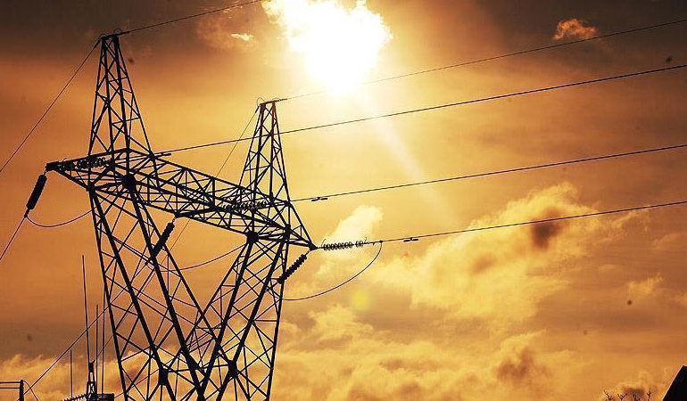 Siirt’te elektrik akımına kapılan 2 işçiden biri hayatını kaybetti