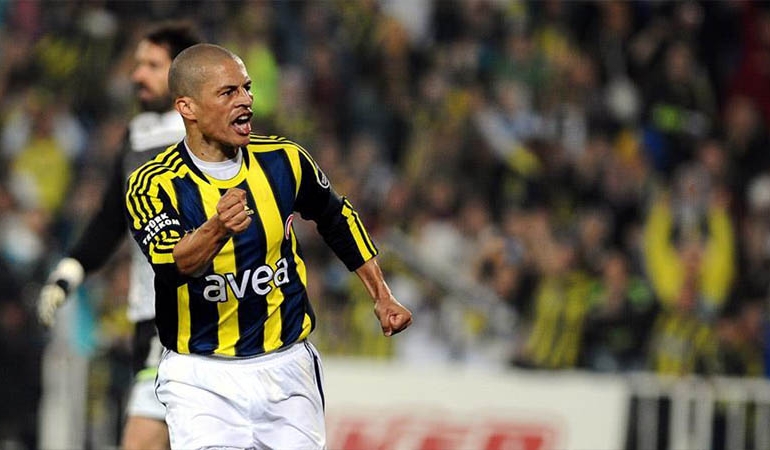 Aziz Yıldırım paylaşımına yorum yapmıştı: Alex de Souza’dan Fenerbahçe’deki başkanlık seçimi için yeni açıklama