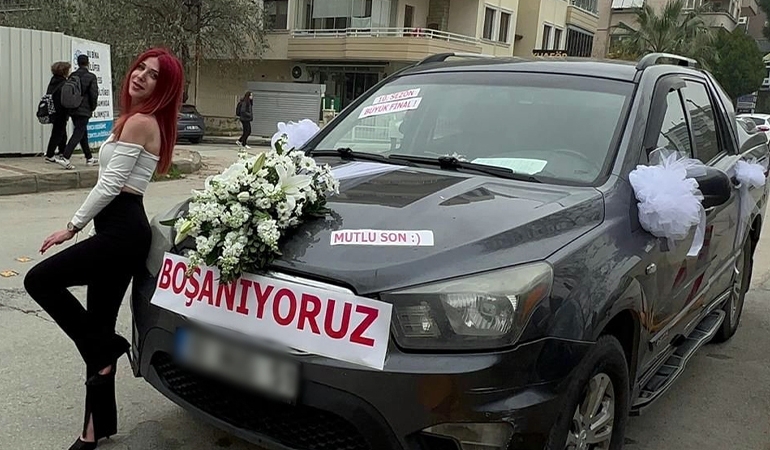 Boşanma davasına aracını süsleyip gitti… ‘Osman cehenneme kadar yolun var’