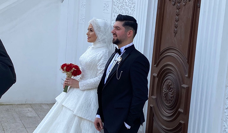 Balayı için gittikleri otelde korkunç ölüm