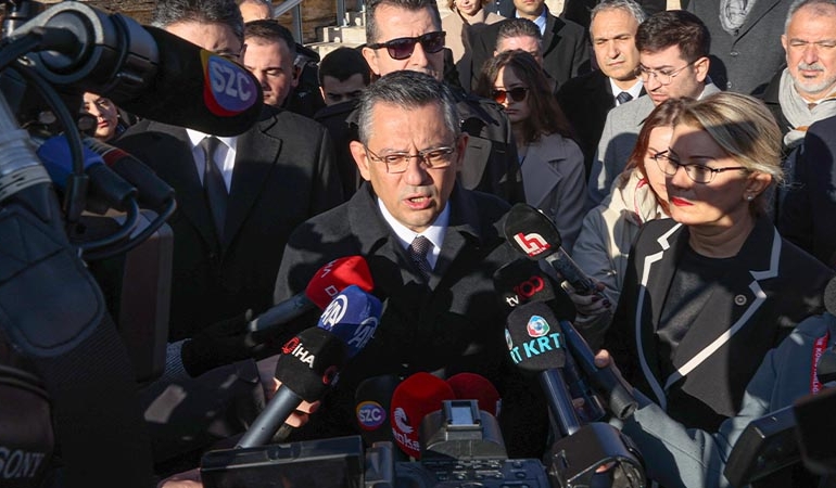 Özgür Özel’den Erdoğan’a ‘gövde gösterisi’ yanıtı
