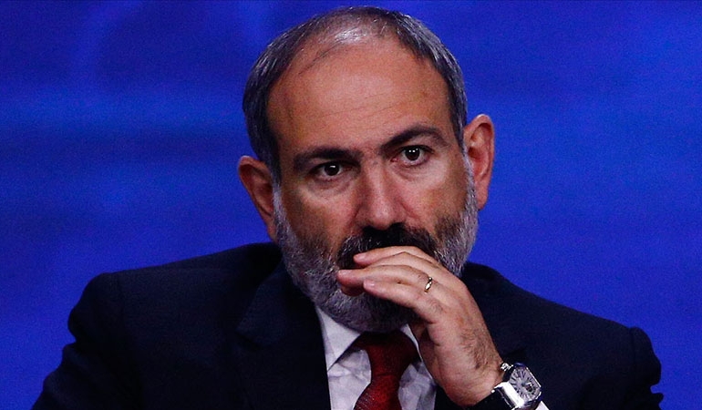 Ermenistan’da Paşinyan’a tepki: ‘Türkiye ve Azerbaycan’dan talimat aldı’