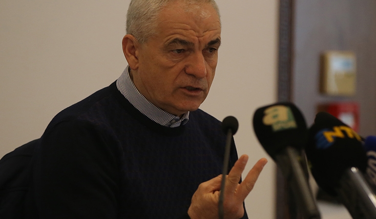 Beşiktaş’ta ipler nasıl koptu… Rıza Çalımbay topa tuttu